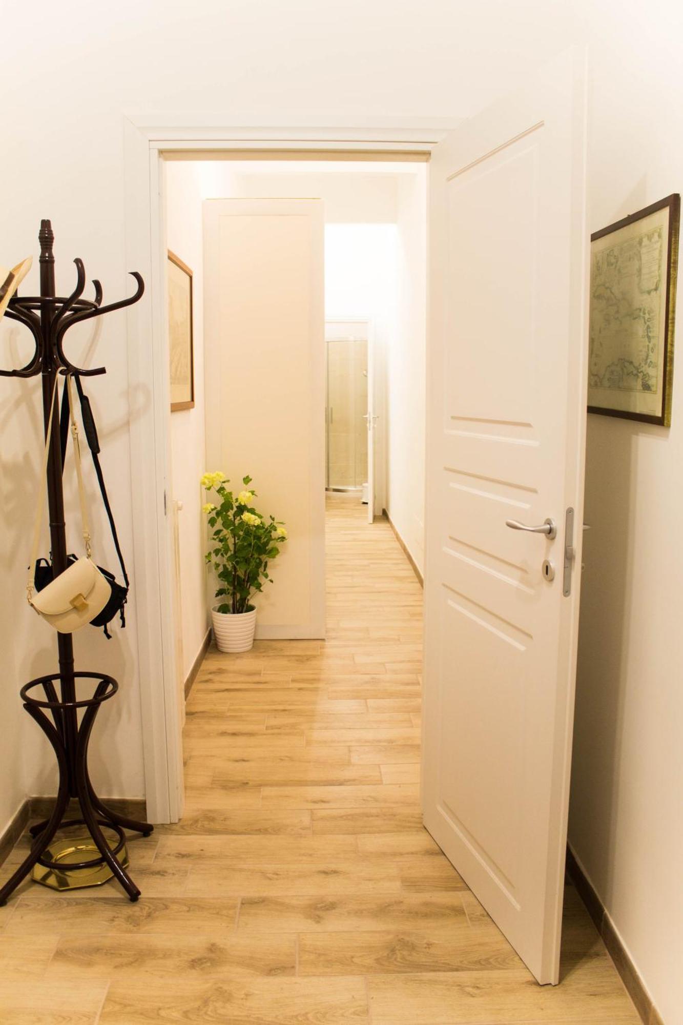 Daffodil In Roma San Pietro Bed & Breakfast エクステリア 写真
