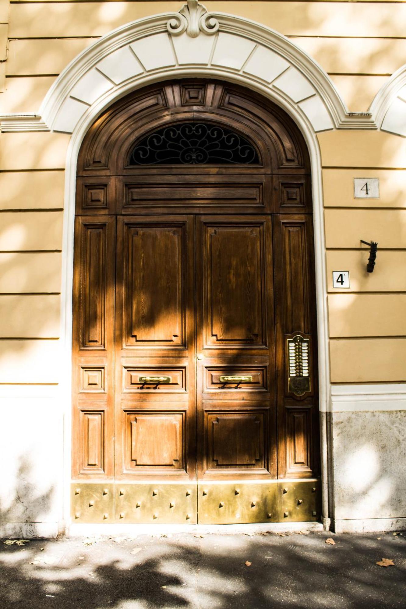 Daffodil In Roma San Pietro Bed & Breakfast エクステリア 写真